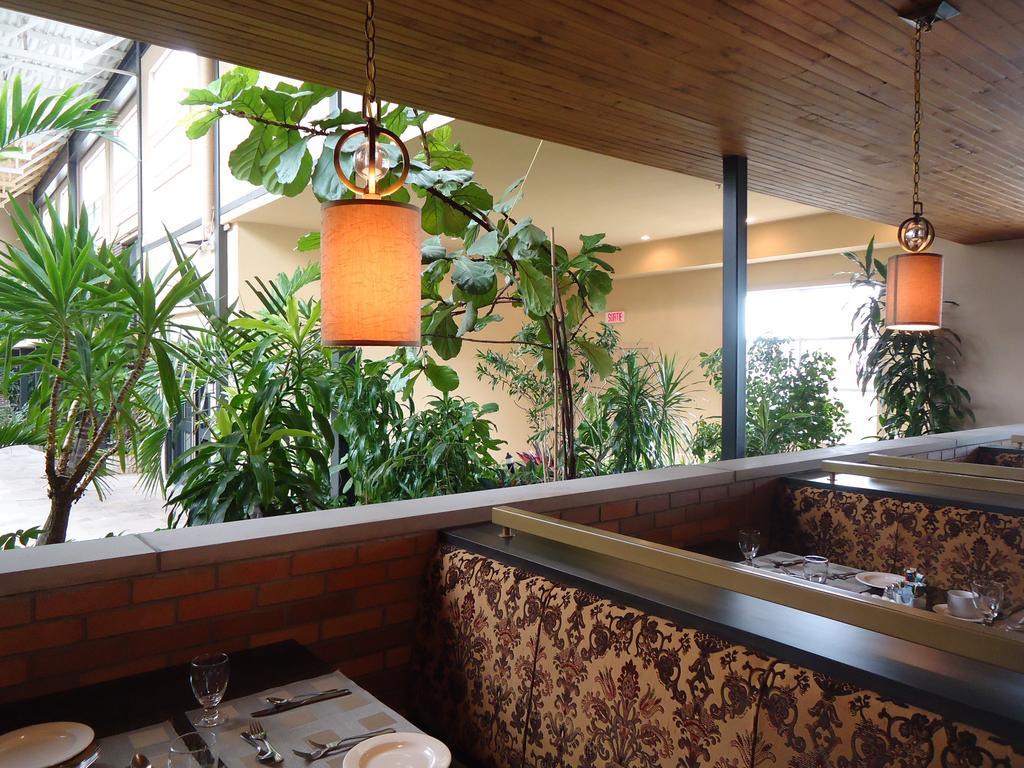 Hotel L'Oiseliere Montmagny Extérieur photo